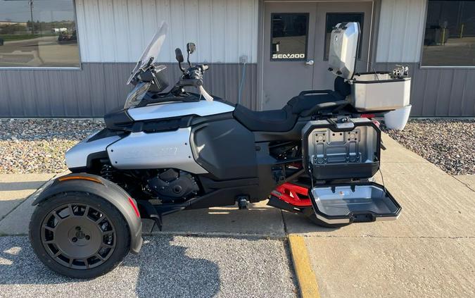 2025 Can-Am Canyon XT