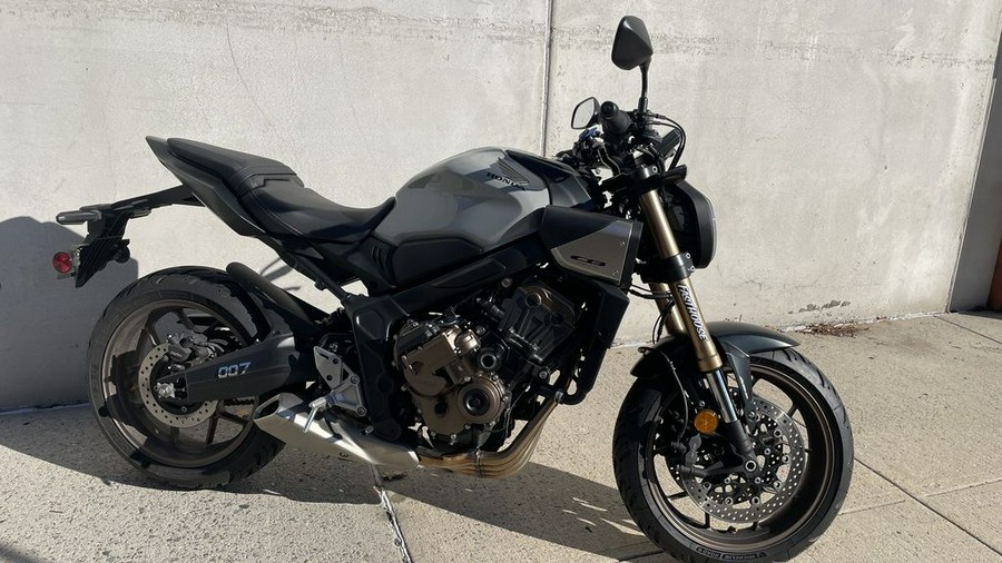 2025 Honda® CB650R E-Clutch
