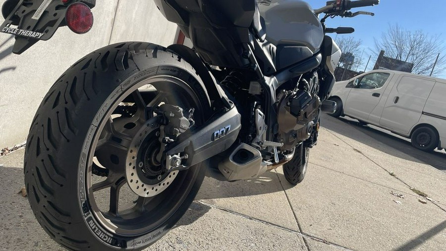 2025 Honda® CB650R E-Clutch