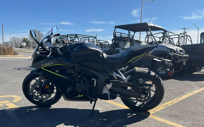 2026 Honda CBR650R E-Clutch