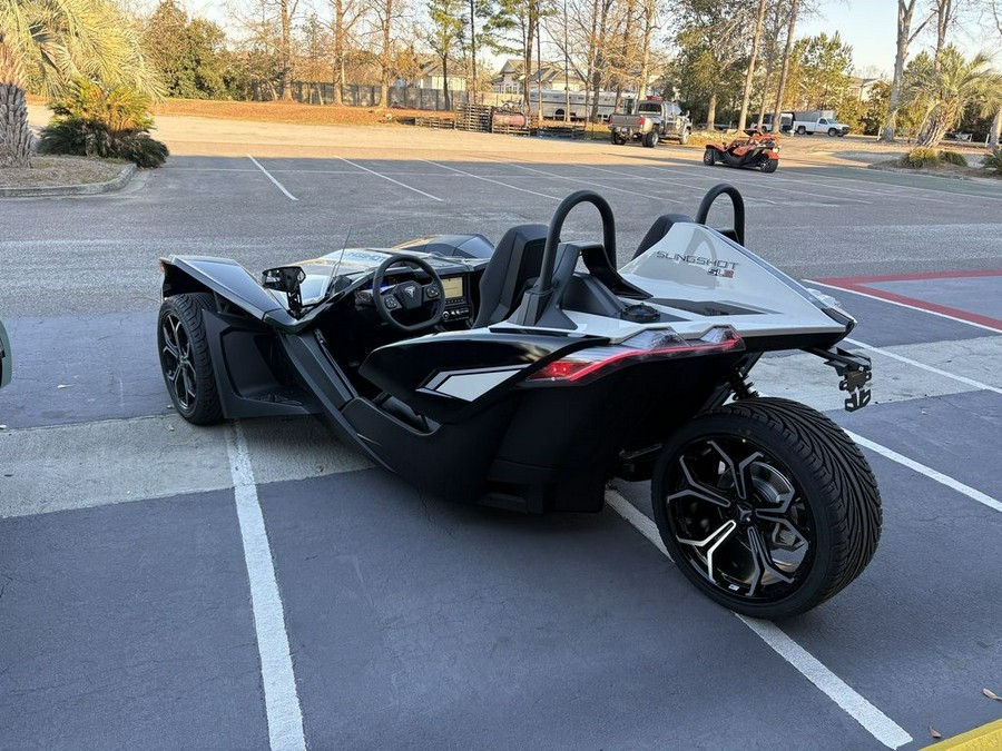 2026 Polaris Slingshot® SLR Manual