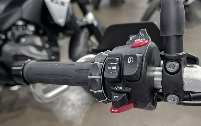 2026 BMW F 900 GS GS Trophy