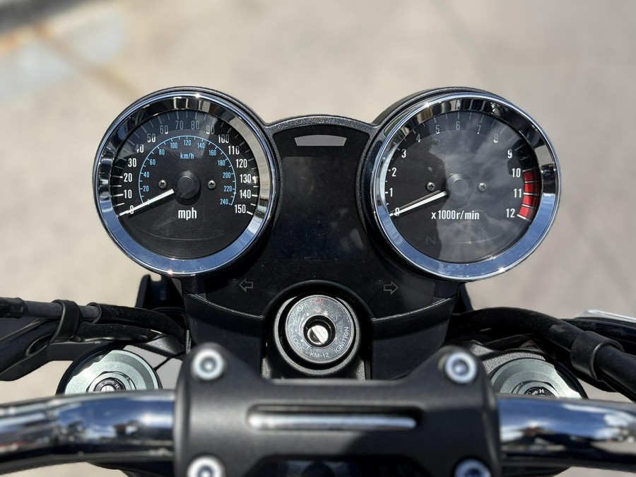 2025 Kawasaki Z900RS ABS