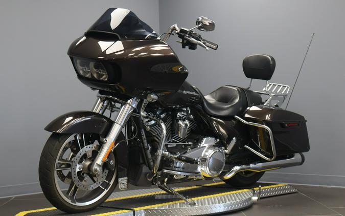 2018 Harley-Davidson® Road Glide® Sumatra Brown