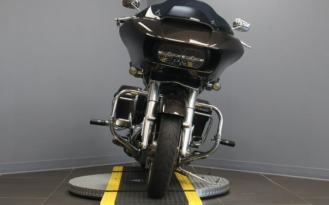 2018 Harley-Davidson® Road Glide® Sumatra Brown