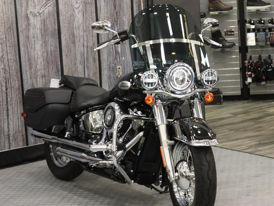 2021 Harley-Davidson® FLHC - Heritage Classic