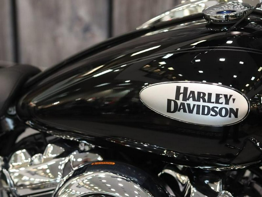 2021 Harley-Davidson® FLHC - Heritage Classic