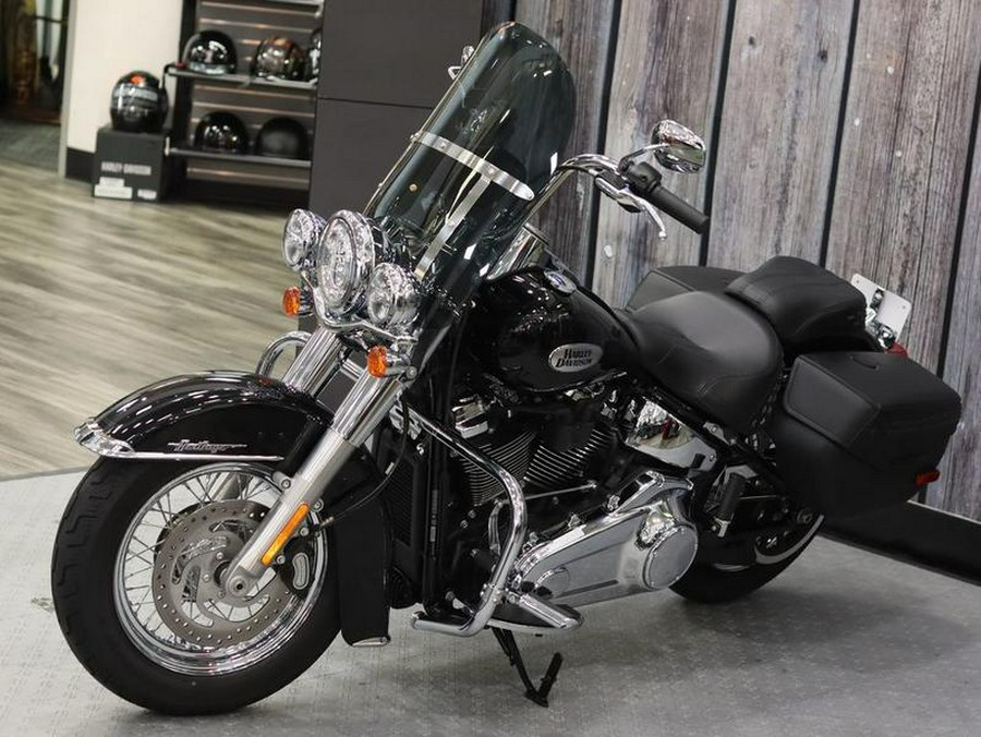 2021 Harley-Davidson® FLHC - Heritage Classic