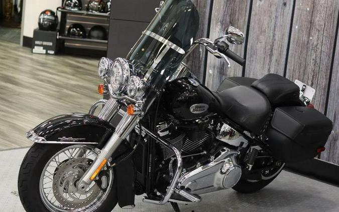 2021 Harley-Davidson® FLHC - Heritage Classic