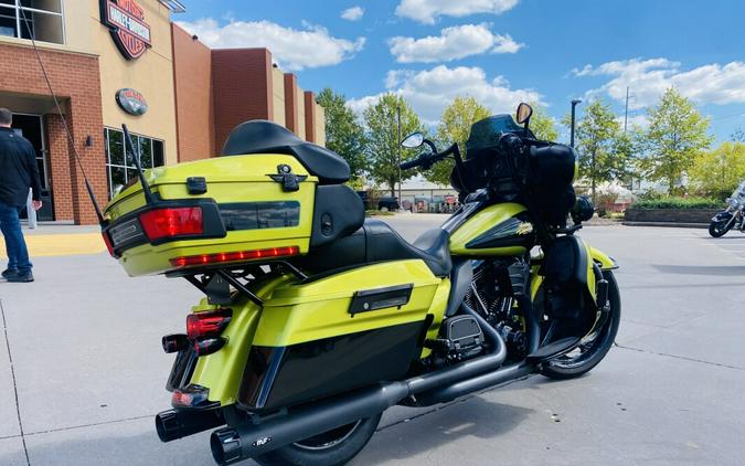 2011 Harley-Davidson Electra Glide® Ultra Classic® FLHTCU