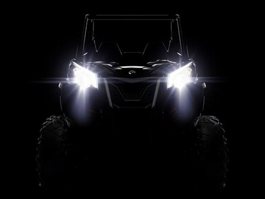 2025 Can-Am Maverick Sport X RC