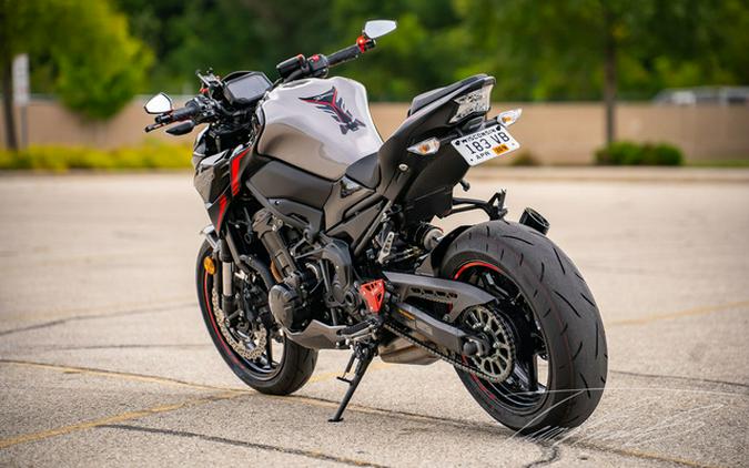 2023 Kawasaki Z900 ABS Metallic Black/Graphite Gray/Flat Black