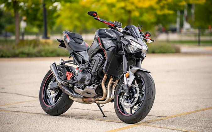 2023 Kawasaki Z900 ABS Metallic Black/Graphite Gray/Flat Black