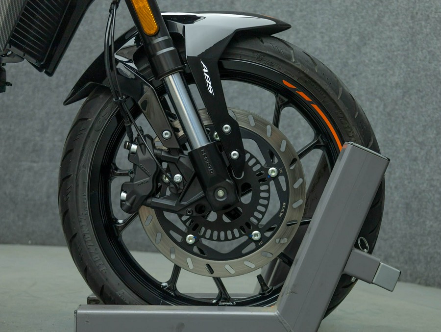 2023 CFMOTO 300NK W/ABS