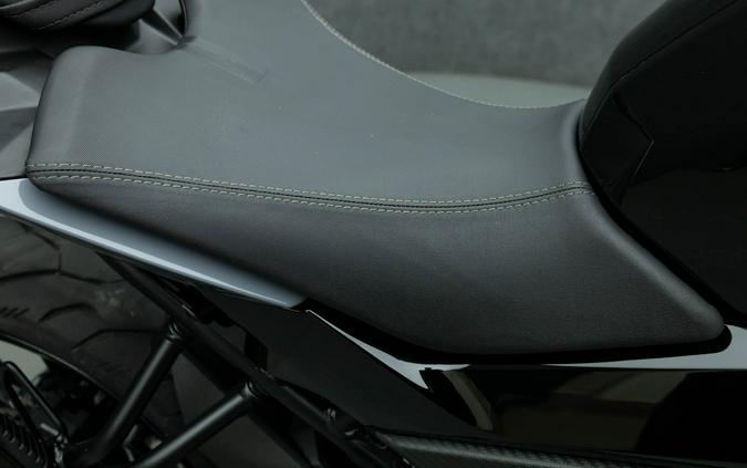 2023 CFMOTO 300NK W/ABS