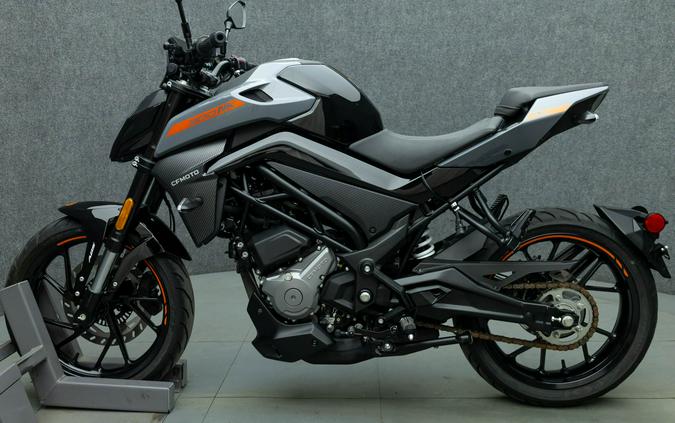 2023 CFMOTO 300NK W/ABS