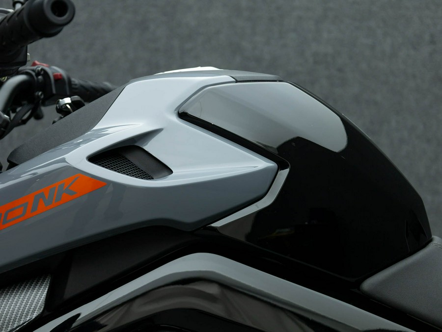 2023 CFMOTO 300NK W/ABS