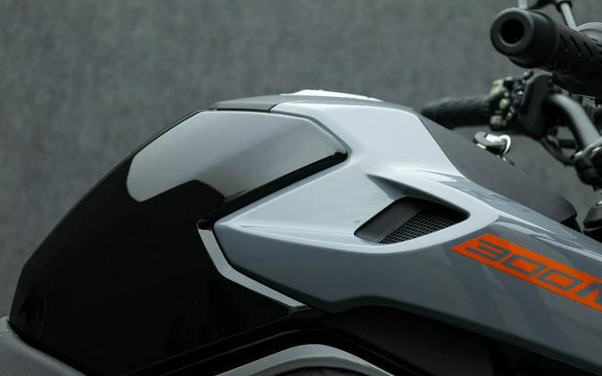 2023 CFMOTO 300NK W/ABS