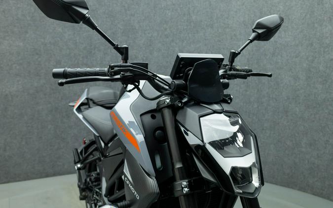 2023 CFMOTO 300NK W/ABS