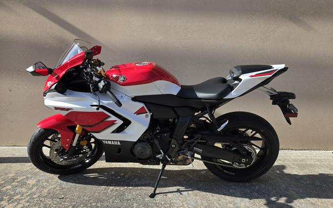 2026 YAMAHA YZFR7TLB