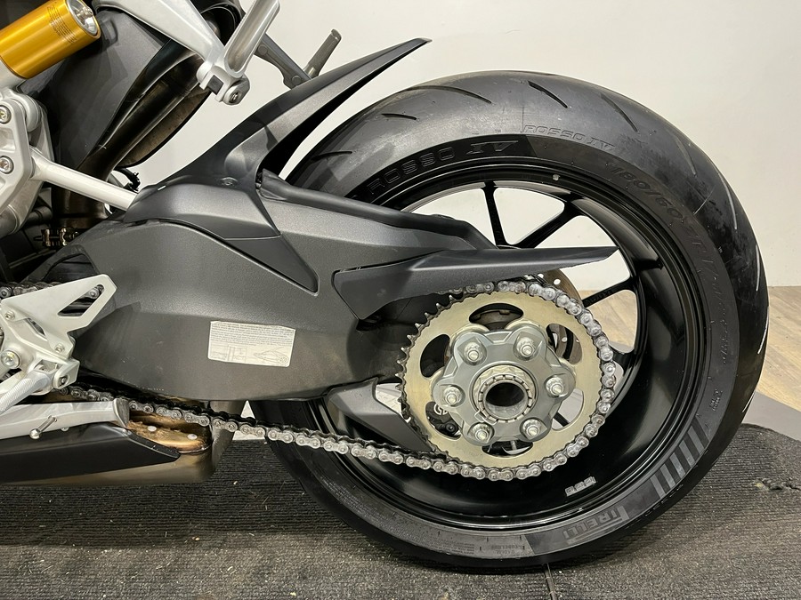 2024 Ducati Streetfighter V2