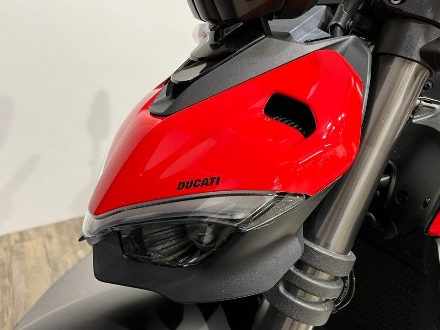 2024 Ducati Streetfighter V2