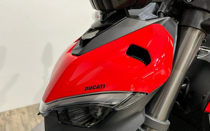 2024 Ducati Streetfighter V2