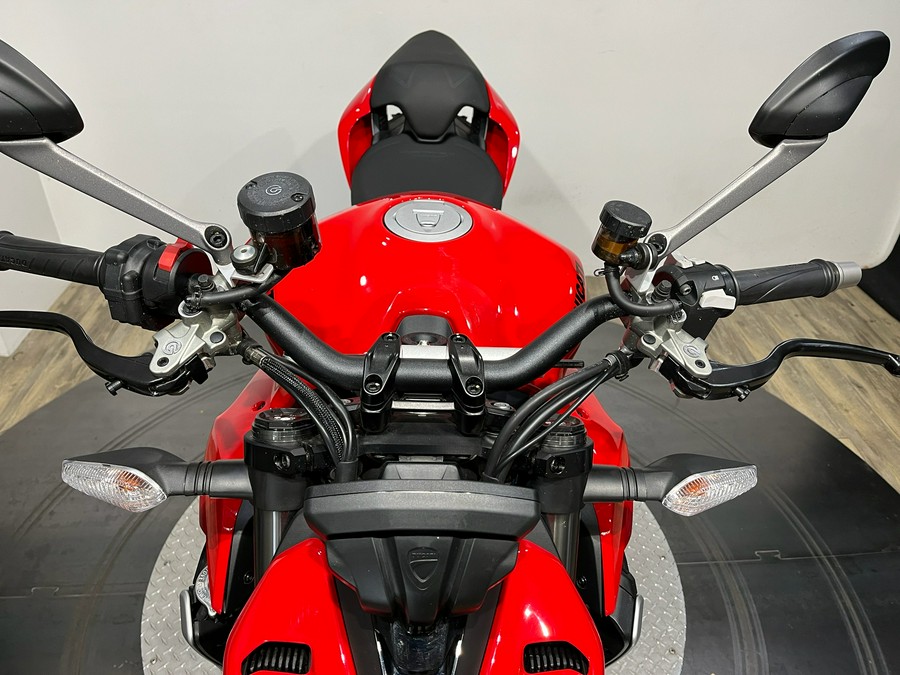 2024 Ducati Streetfighter V2