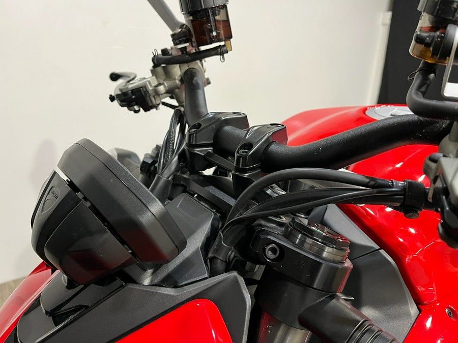 2024 Ducati Streetfighter V2