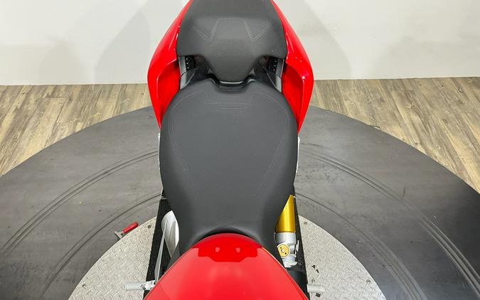 2024 Ducati Streetfighter V2