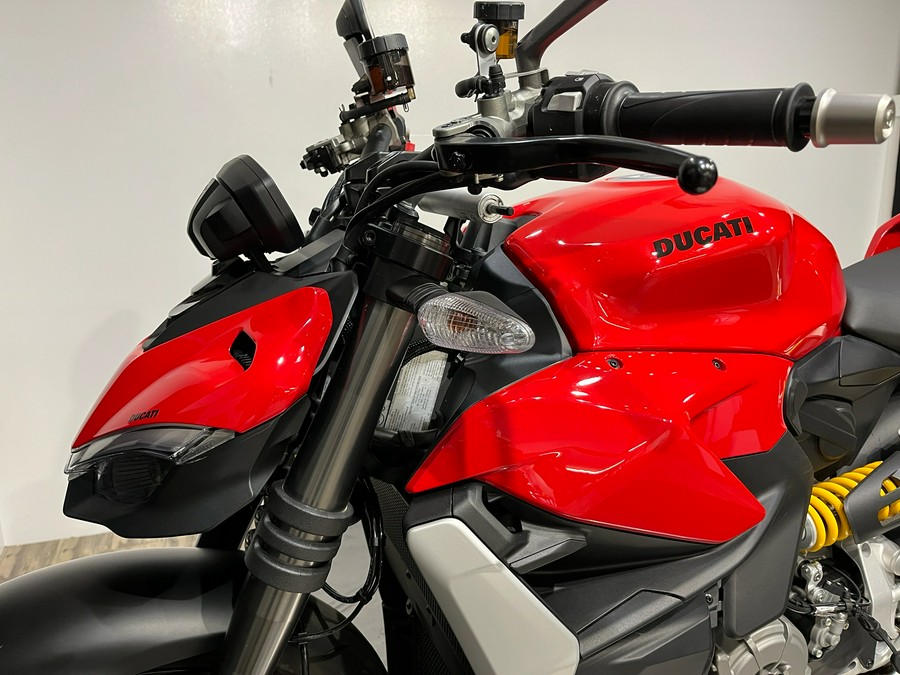 2024 Ducati Streetfighter V2