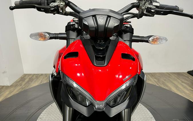 2024 Ducati Streetfighter V2