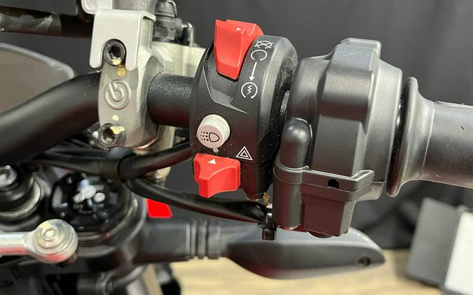 2024 Ducati Streetfighter V2