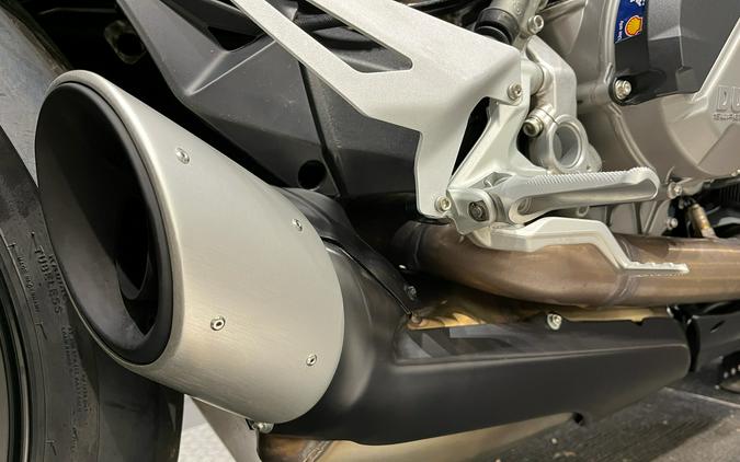 2024 Ducati Streetfighter V2