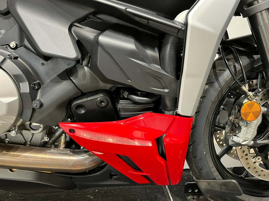 2024 Ducati Streetfighter V2