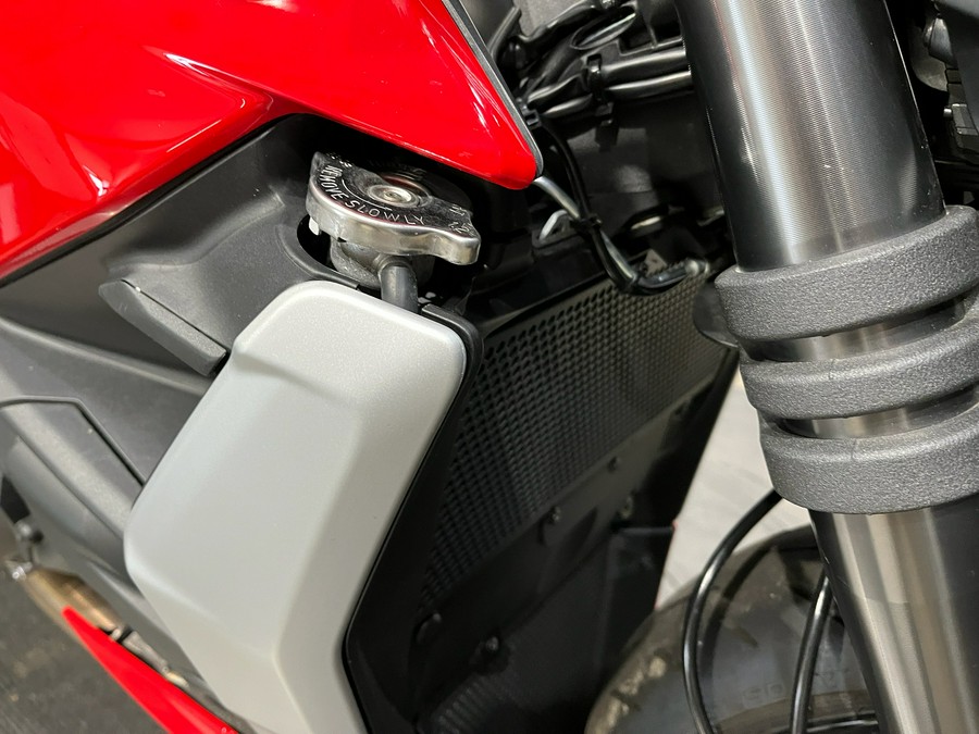 2024 Ducati Streetfighter V2