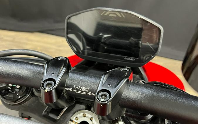 2024 Ducati Streetfighter V2