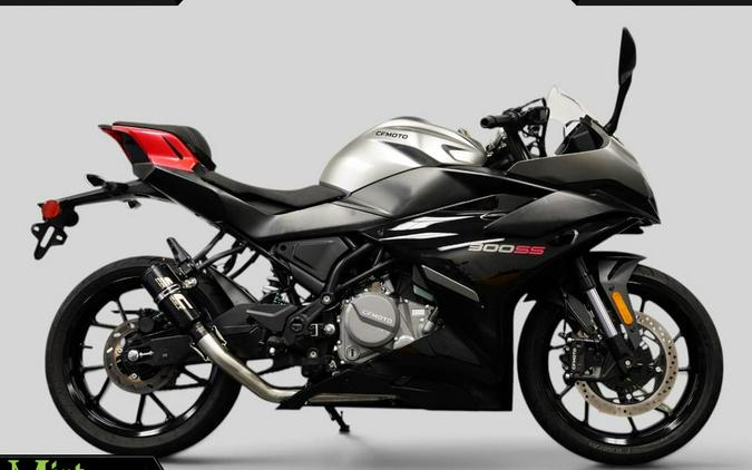 2025 CF MOTO 300 SS