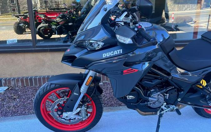 2023 Ducati Multistrada V2 S Thrilling Black & Street Grey