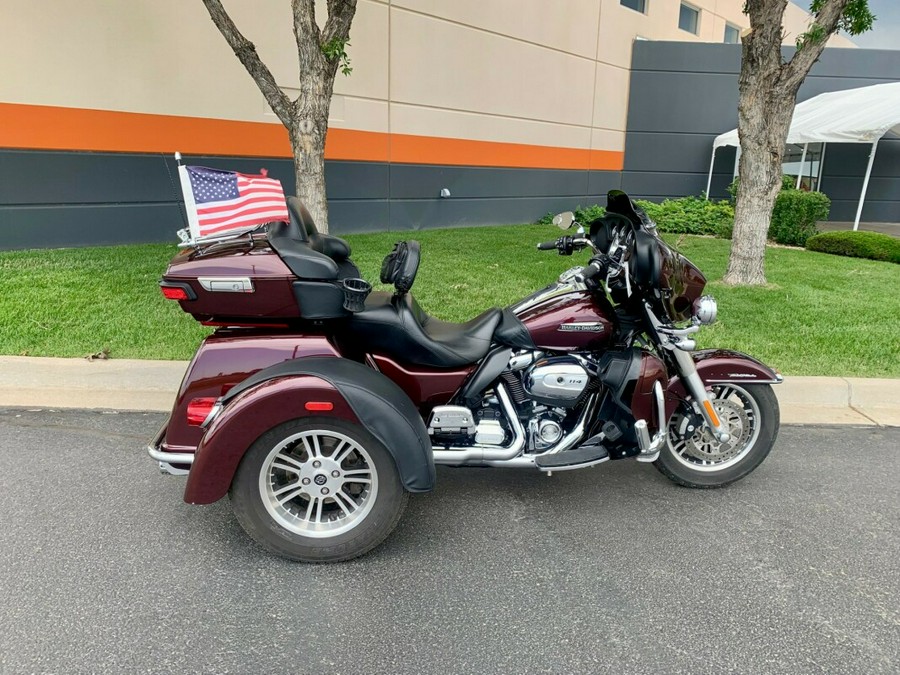 2019 Harley-Davidson Tri Glide Ultra Twisted Cherry