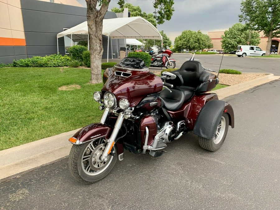 2019 Harley-Davidson Tri Glide Ultra Twisted Cherry