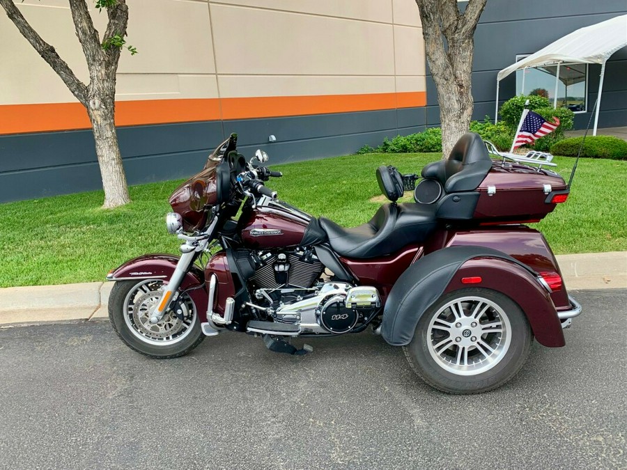 2019 Harley-Davidson Tri Glide Ultra Twisted Cherry