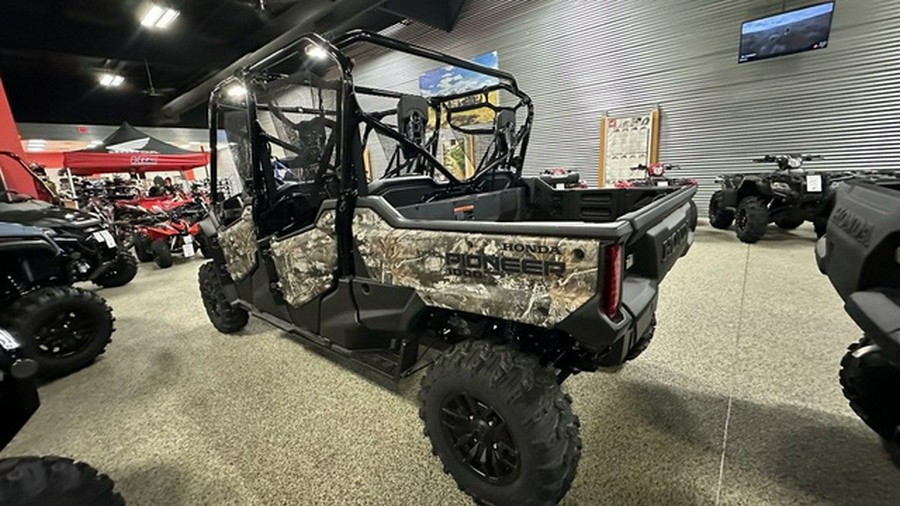 2024 Honda Pioneer 1000-6 Deluxe Crew Camo