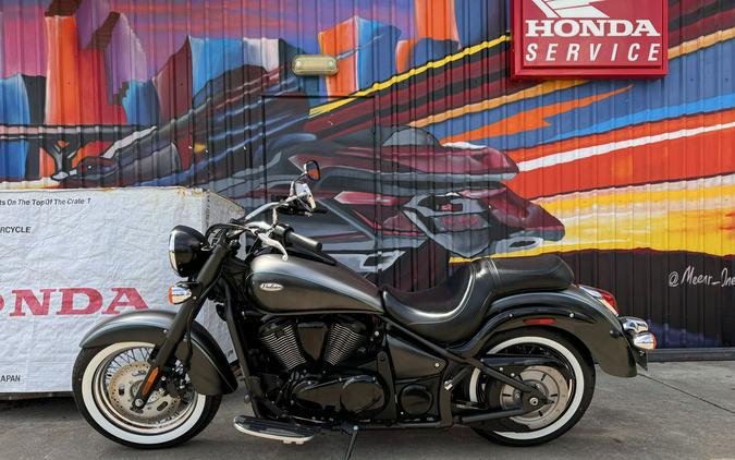 2019 Kawasaki Vulcan® 900 Classic