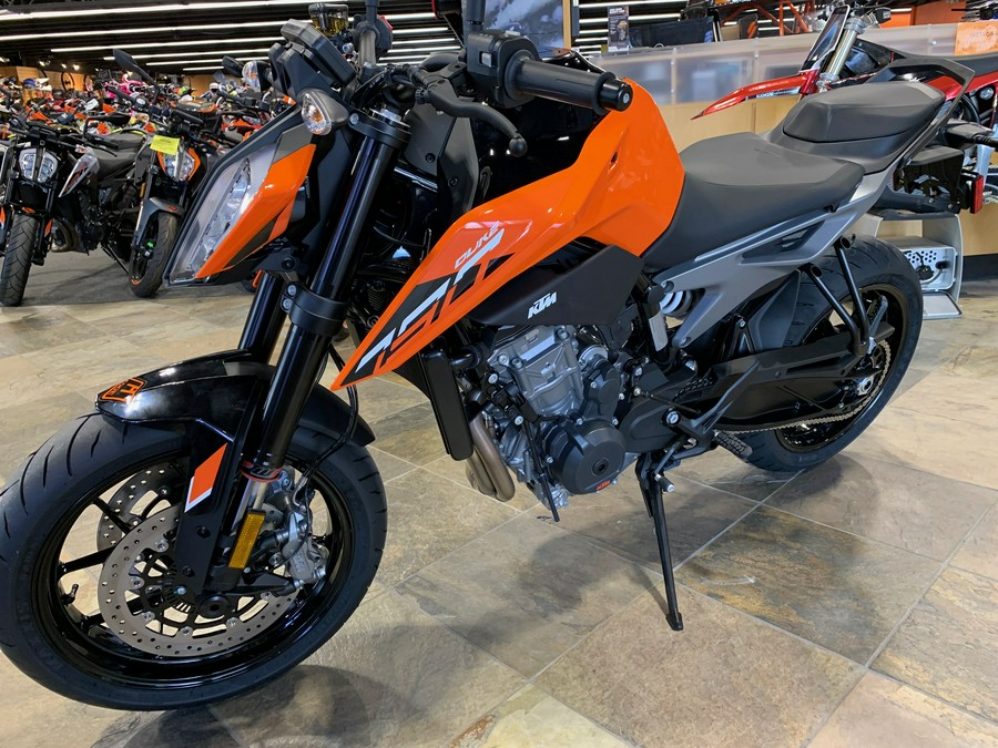 2024 KTM Duke 790