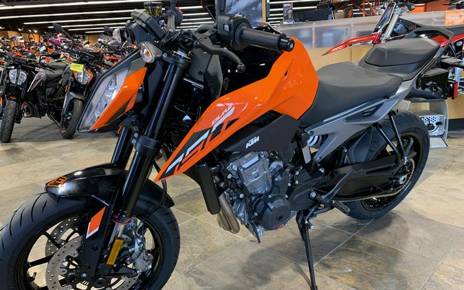 2024 KTM Duke 790