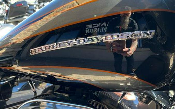 2016 Harley-Davidson CVO™ Road Glide™ Ultra