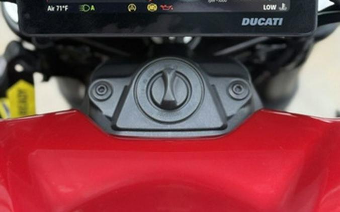 2026 Ducati XDiavel V4 Burning Red