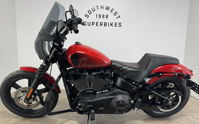 2022 Harley-Davidson® Street Bob 114 Redline Red - 065323