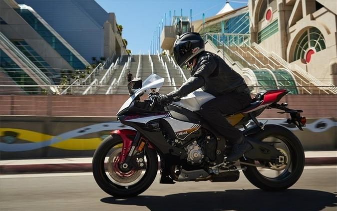 2016 Yamaha Motor Corp., USA YZF-R1S